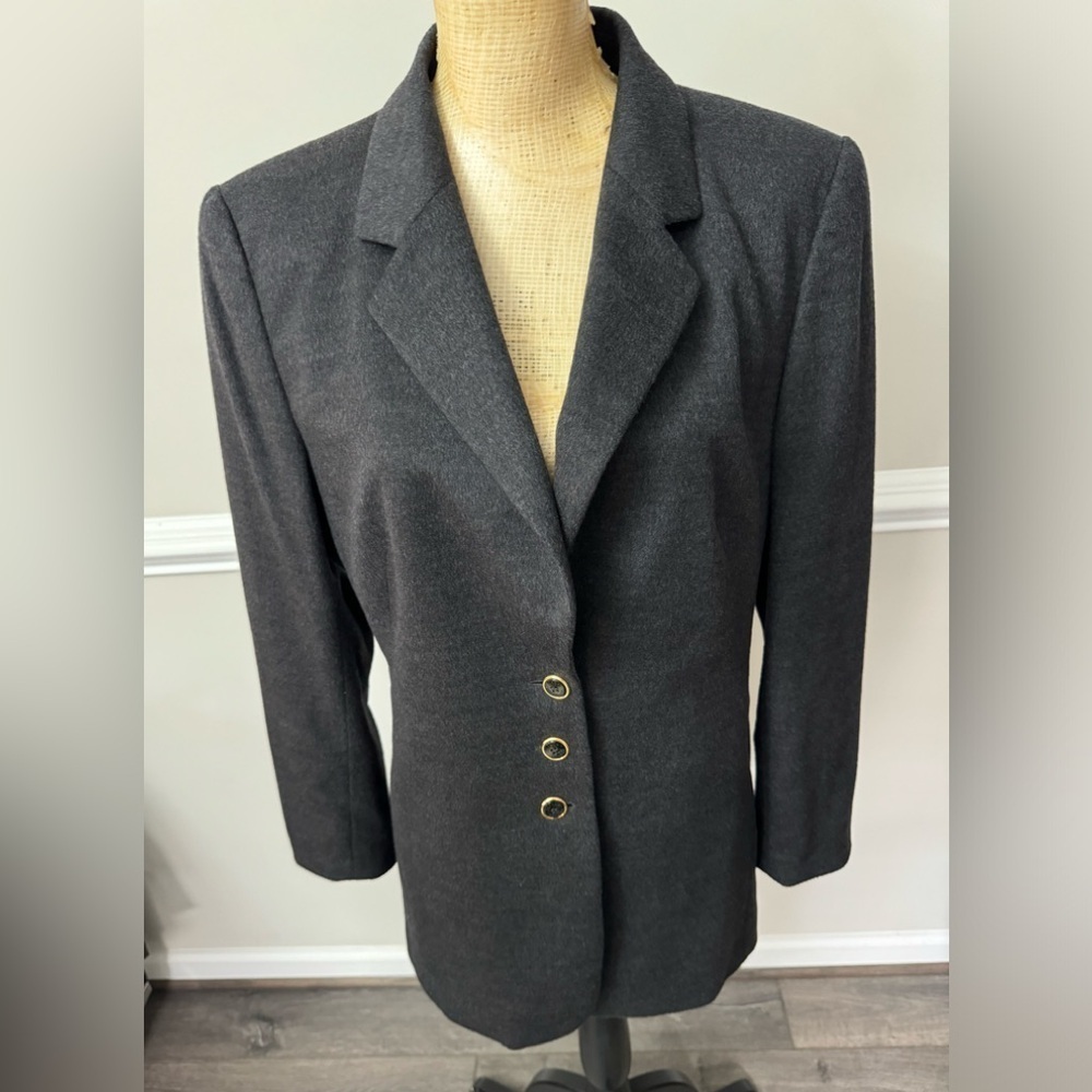 Escada jacket 42